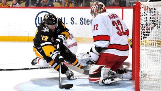 Freeze Frame: Rust pounces on 'horrible gap' by forward playing back taken at PPG Paints Arena (Penguins)